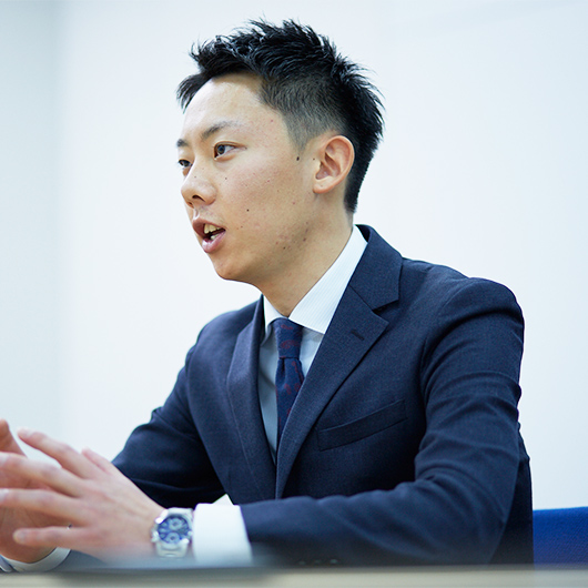 早いうちからお客様と折衝し、自分の考えをどんどん提案していくことで成長できる。