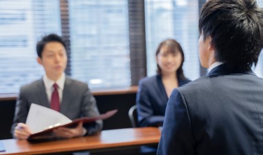 通年採用とは何なのか？一括採用との違いや注意点などを徹底解説
