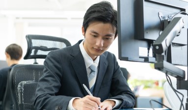 リスキリングとは？DX時代の人材育成において重要なポイントとおすすめの資格について解説