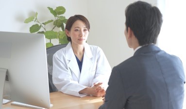 会社として取り組むべきメンタルヘルスケア対策とは？ 職場での導入事例などを徹底解説